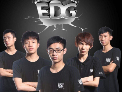 舞台上备受 舞台上备受