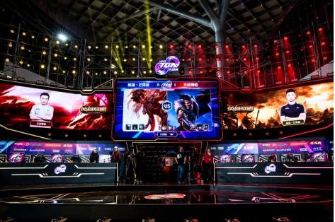 亚雷亚尔极 亚雷亚尔极