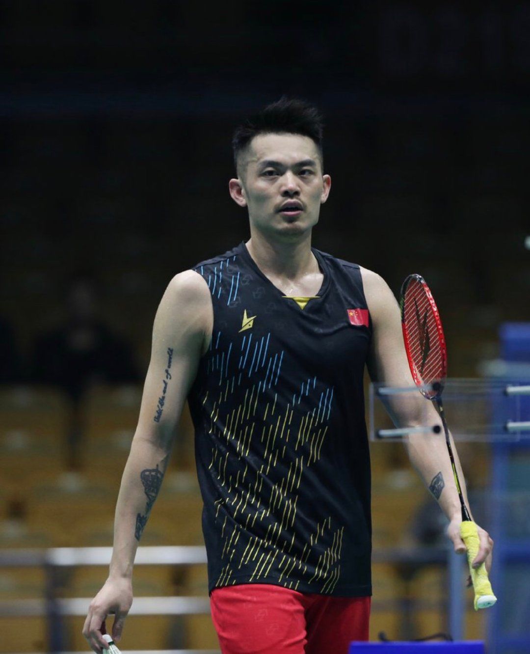 通过观看比 通过观看比